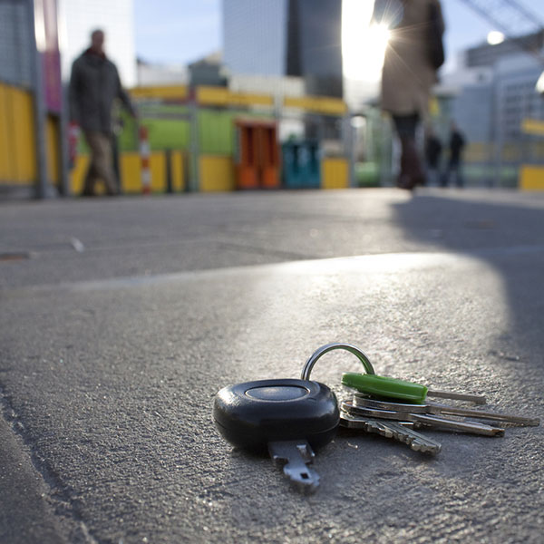 keys dropped on the street